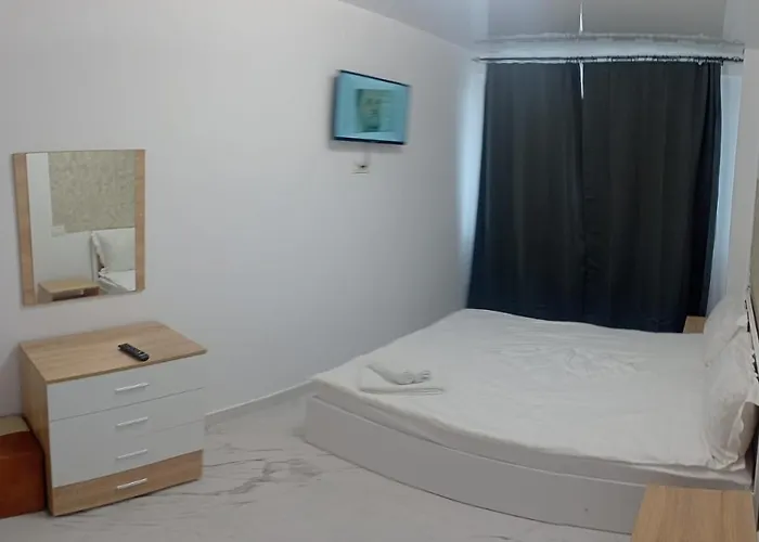 Iris Апартаменты *